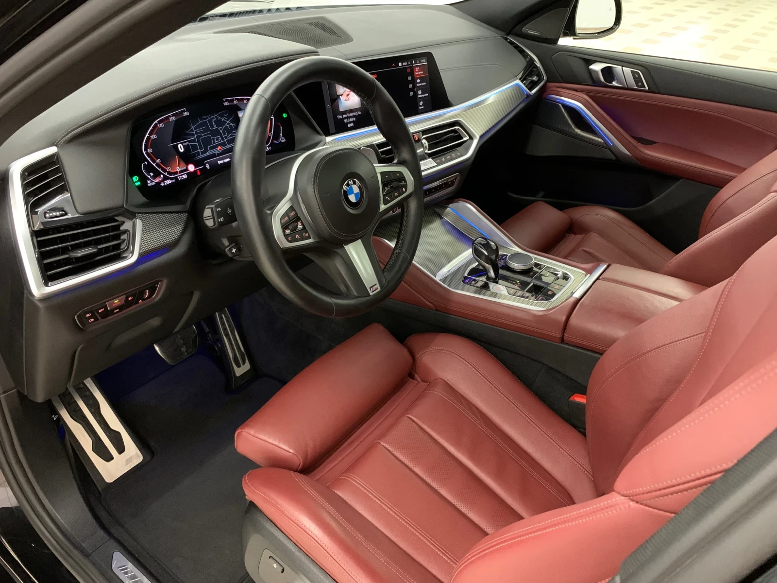 BMW X6 30d M-Pack * ВЪЗДУХ* PANO* DISTR* CAM360* Harman*  - изображение 9