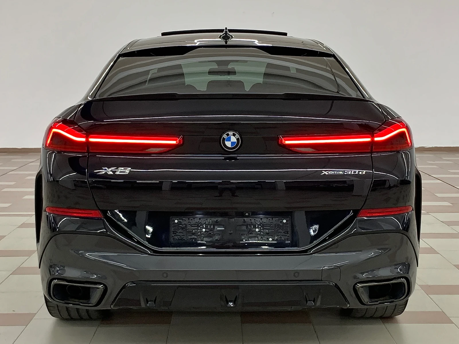 BMW X6 30d M-Pack * ВЪЗДУХ* PANO* DISTR* CAM360* Harman*  - изображение 6