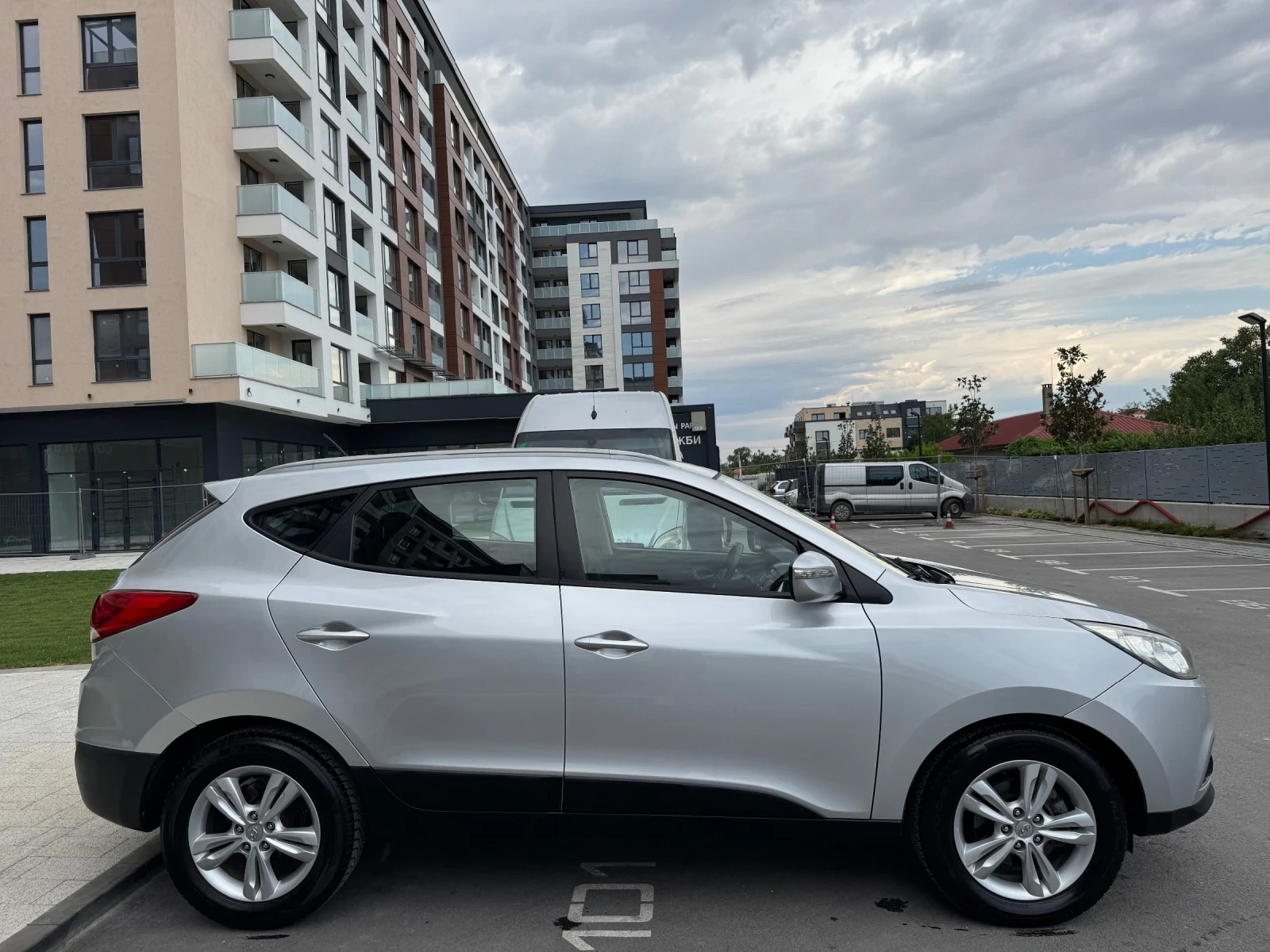 Hyundai IX35 1.7 CRDi* ВЕРИГА* 6 СКОРОСТИ* EURO 5 - изображение 5