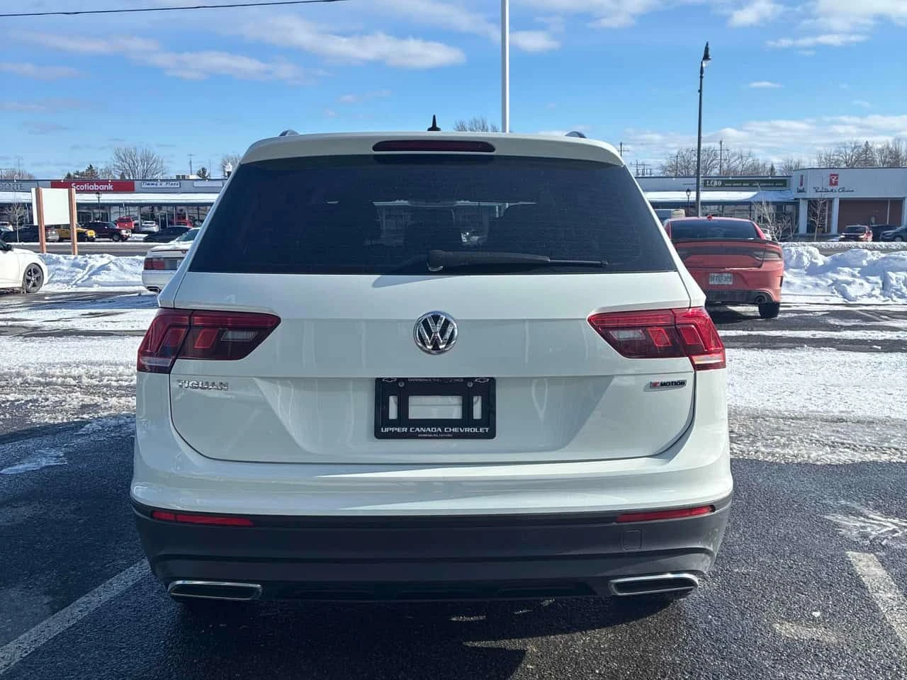 VW Tiguan * Trendline 4MOTION * CARFAX * ЦЕНА ДО БГ - изображение 4