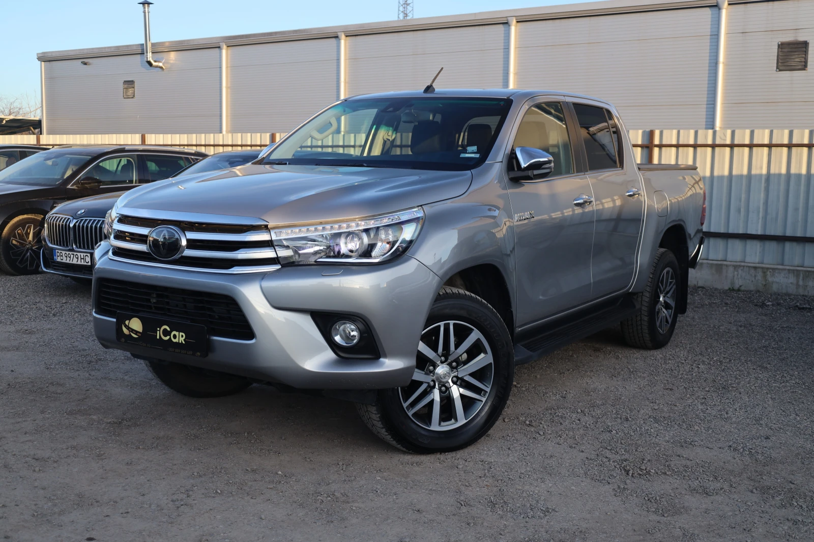 Toyota Hilux 2.4 D-4D 4x4 DoubleCAB KeyGO KAM Xenon SzH 35Kkm 