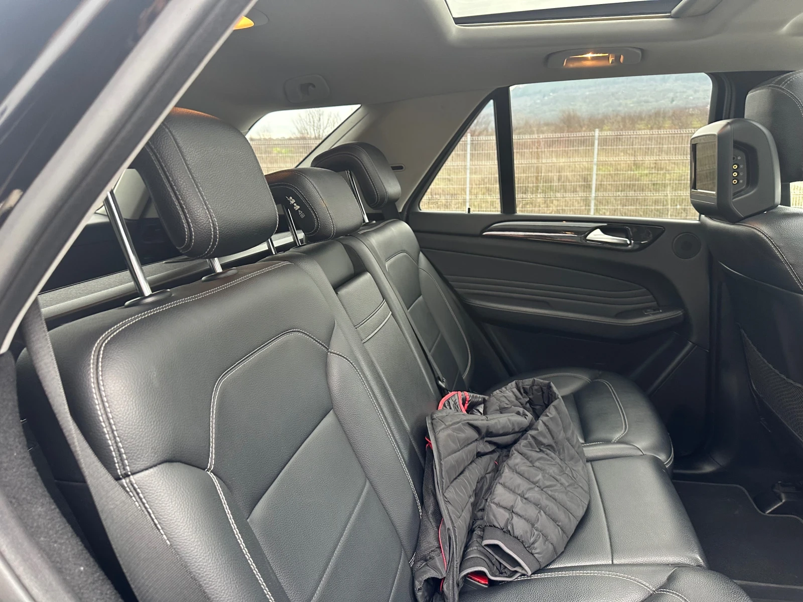 Mercedes-Benz ML 350 Ml350, снимка 13 - Автомобили и джипове - 53965016