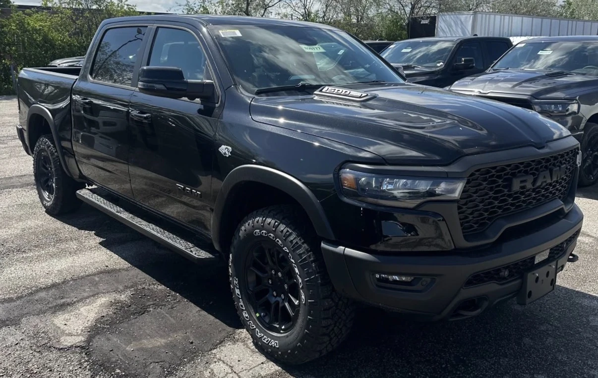 Dodge RAM 1500 REBEL * 5.7 HEMI * 2026 * НОВ * ЦЕНА ДО БГ * , снимка 2 - Автомобили и джипове - 54728606