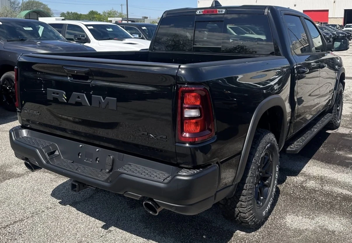 Dodge RAM 1500 REBEL * 5.7 HEMI * 2026 * НОВ * ЦЕНА ДО БГ * , снимка 3 - Автомобили и джипове - 54728606