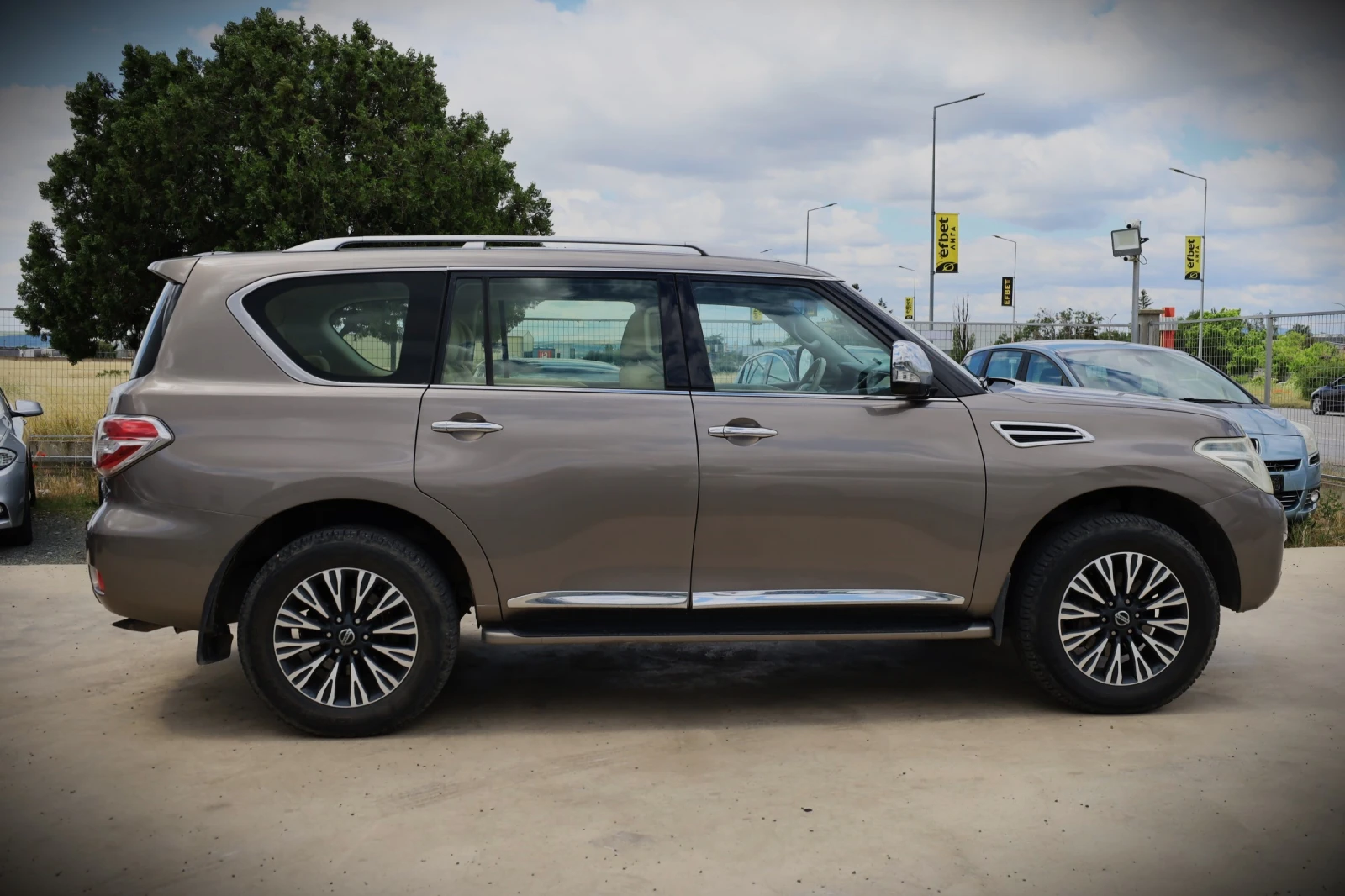 Nissan Patrol 4.0 БЕНЗИН, снимка 4 - Автомобили и джипове - 54910605