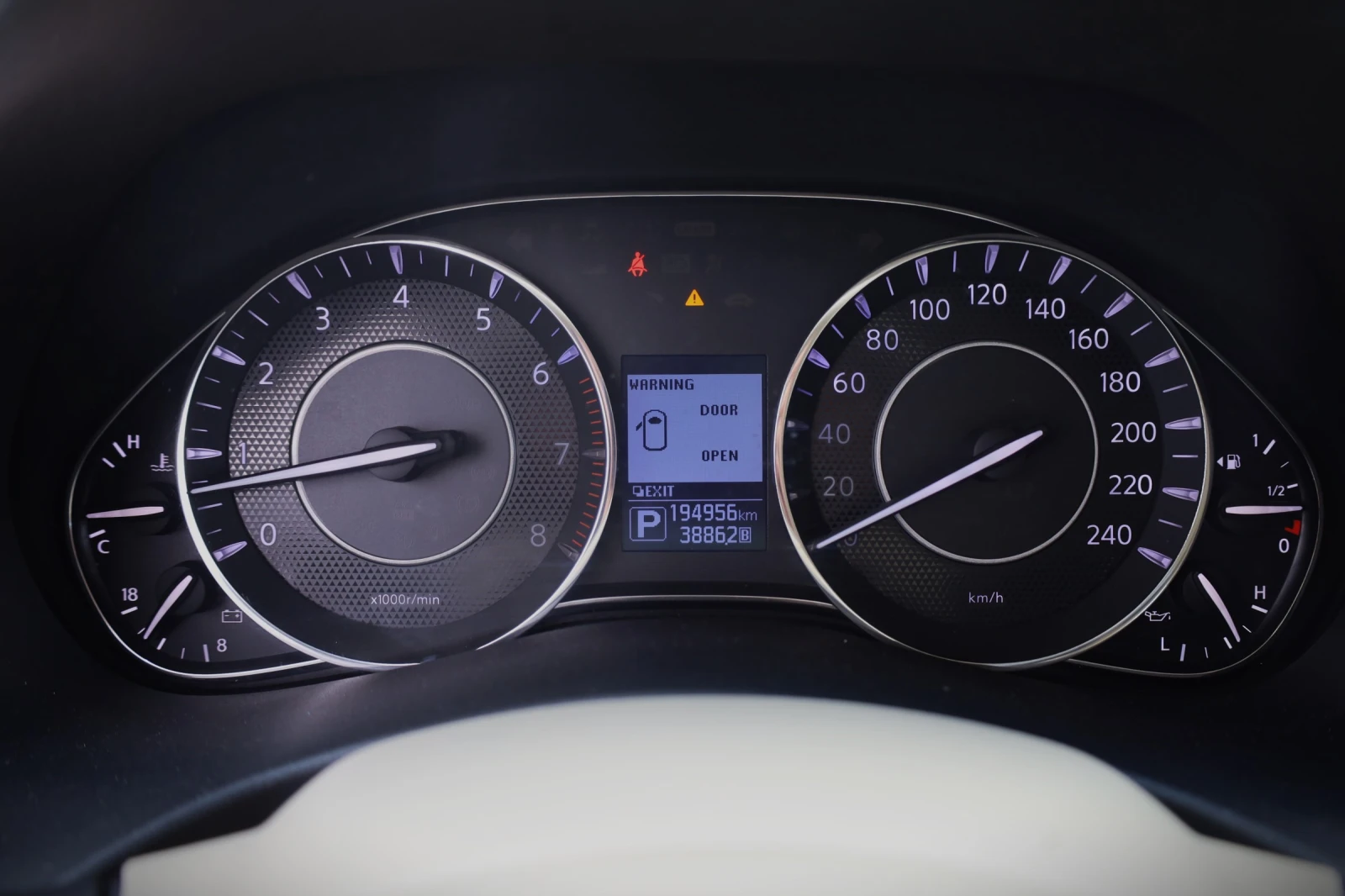 Nissan Patrol 4.0 БЕНЗИН, снимка 12 - Автомобили и джипове - 54910605