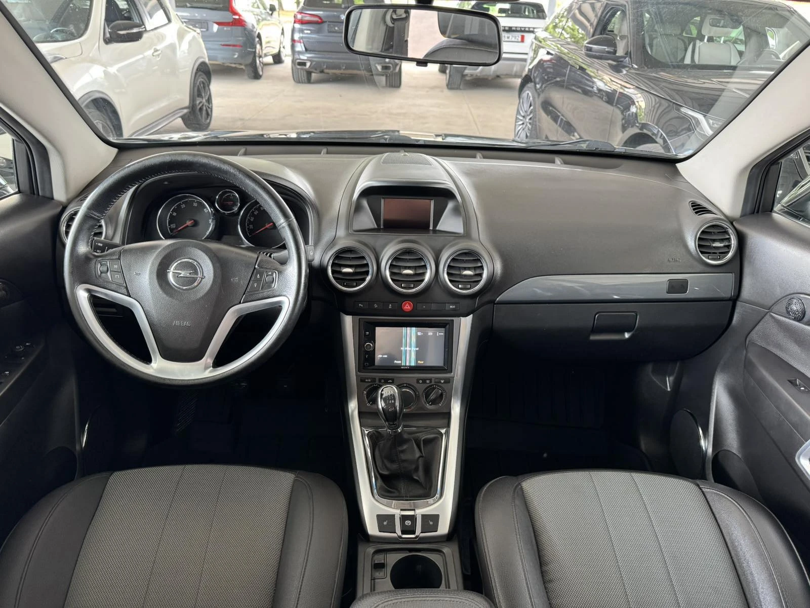 Opel Antara 2.2CDTI* 163ps* 4x4* 6ск* НАВИ* КОЖА* , снимка 11 - Автомобили и джипове - 55291852