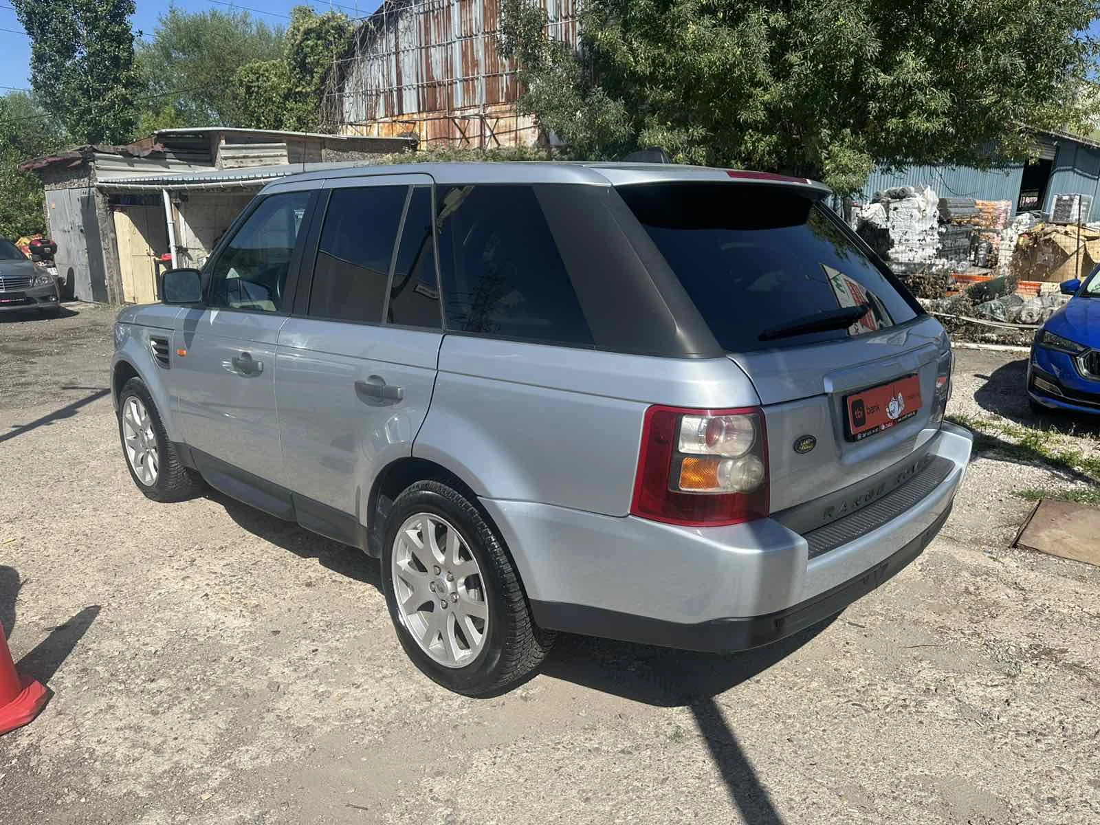 Land Rover Range Rover Sport 4.4/V8 Газ.Инж. Carplay Harmon Kardon, снимка 4 - Автомобили и джипове - 55492386