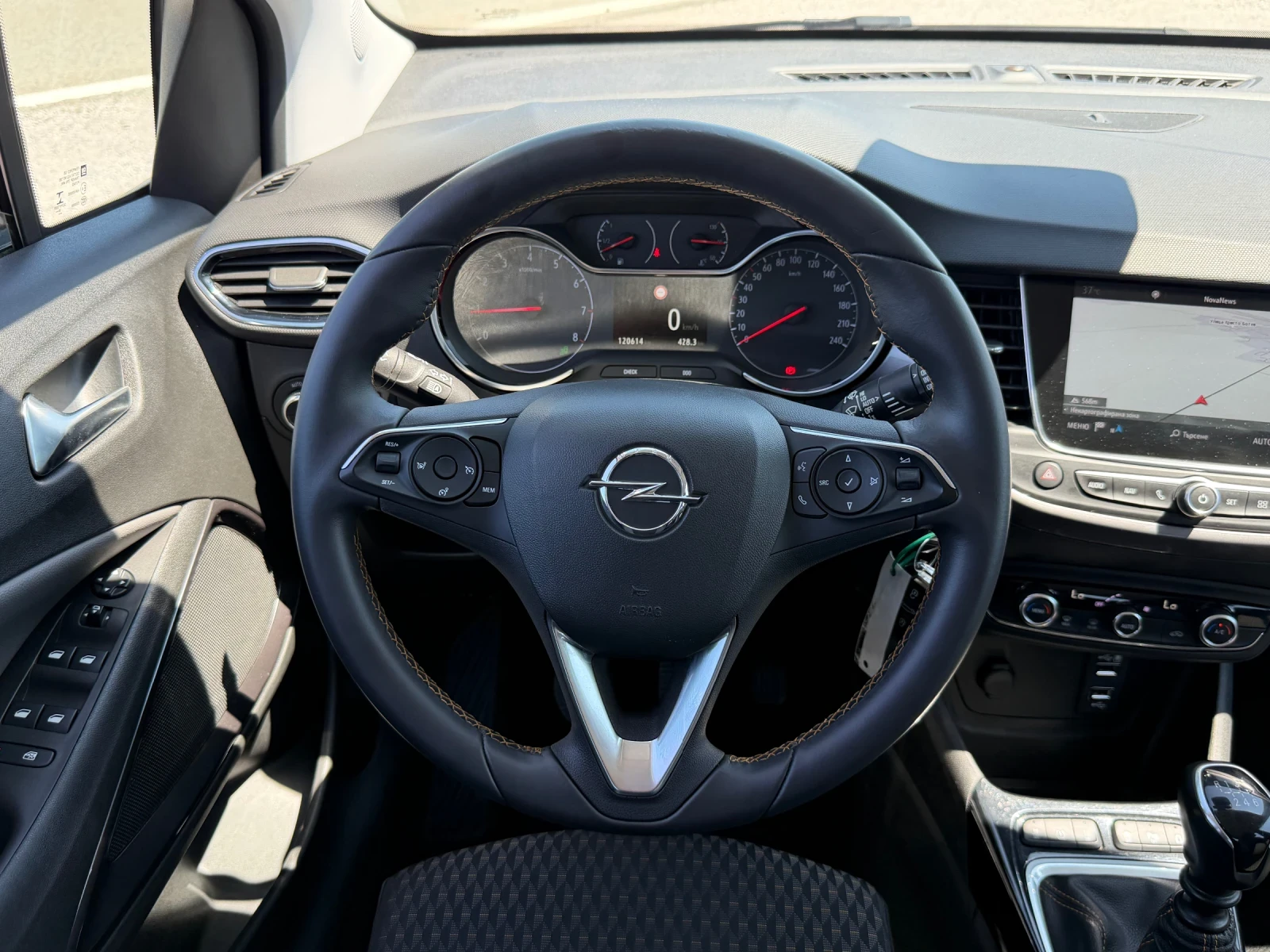 Opel Crossland X 1.2T LED NAVI CAMERA SERVICE BOOK EURO 6D TUV COC, снимка 12 - Автомобили и джипове - 55501523