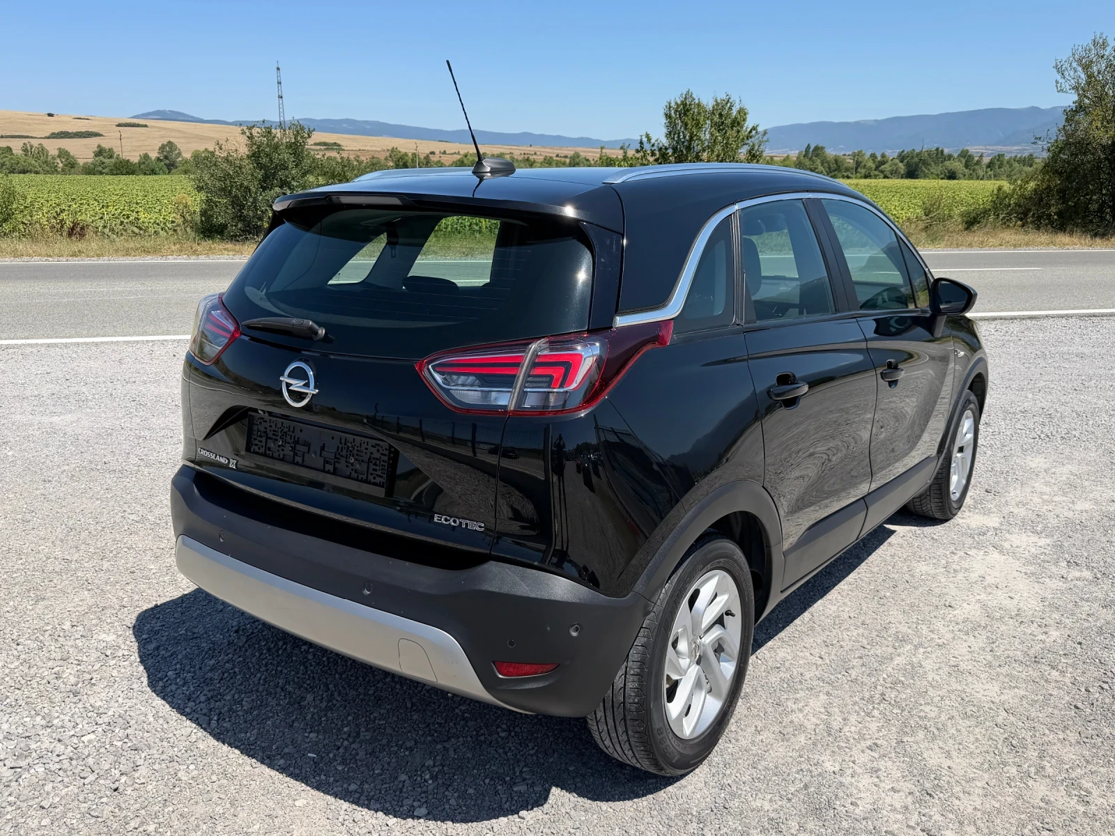 Opel Crossland X 1.2T LED NAVI CAMERA SERVICE BOOK EURO 6D TUV COC, снимка 6 - Автомобили и джипове - 55501523