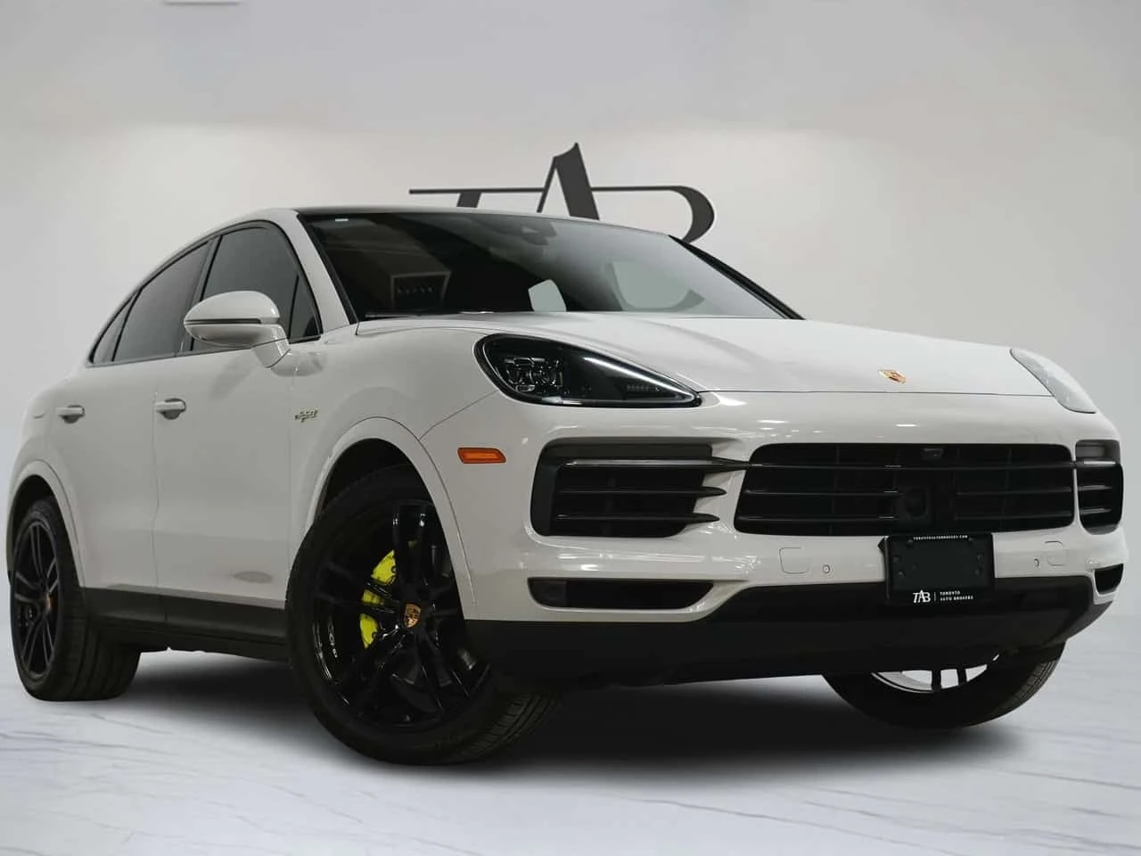 Porsche Cayenne E HYBRID Coupe Обдухване Дистроник Премиум Пакeт