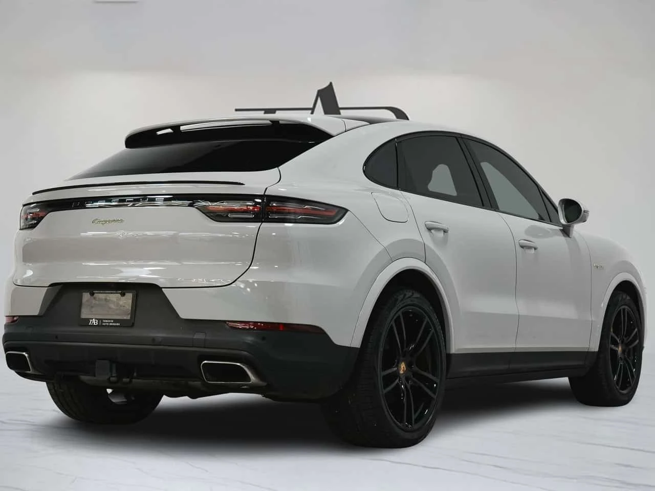 Porsche Cayenne E HYBRID Coupe Обдухване Дистроник Премиум Пакeт, снимка 3 - Автомобили и джипове - 55832897