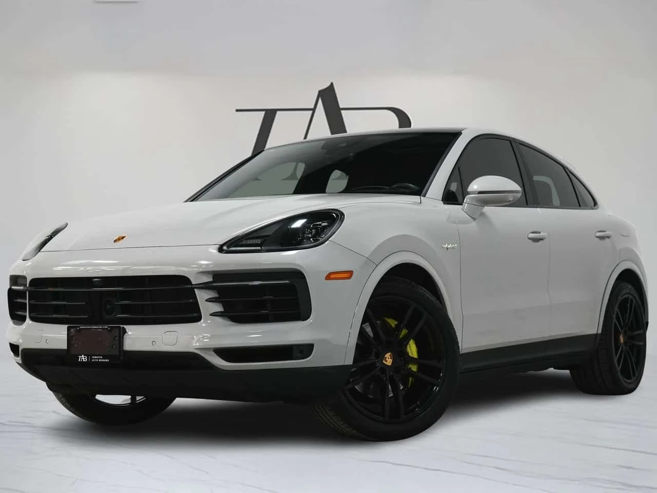 Porsche Cayenne E HYBRID Coupe Обдухване Дистроник Премиум Пакeт, снимка 2 - Автомобили и джипове - 55832897