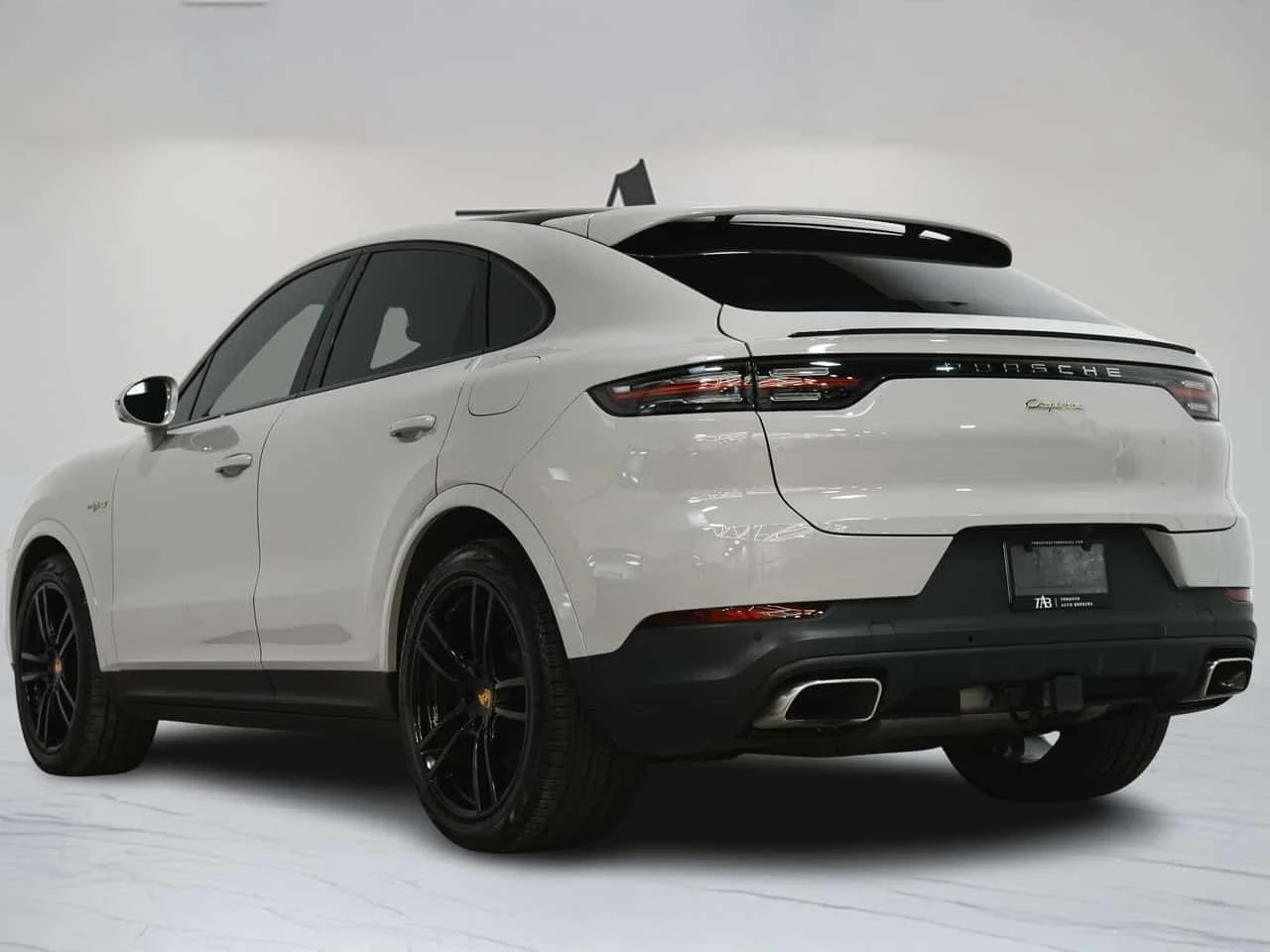 Porsche Cayenne E HYBRID Coupe Обдухване Дистроник Премиум Пакeт, снимка 4 - Автомобили и джипове - 55832897