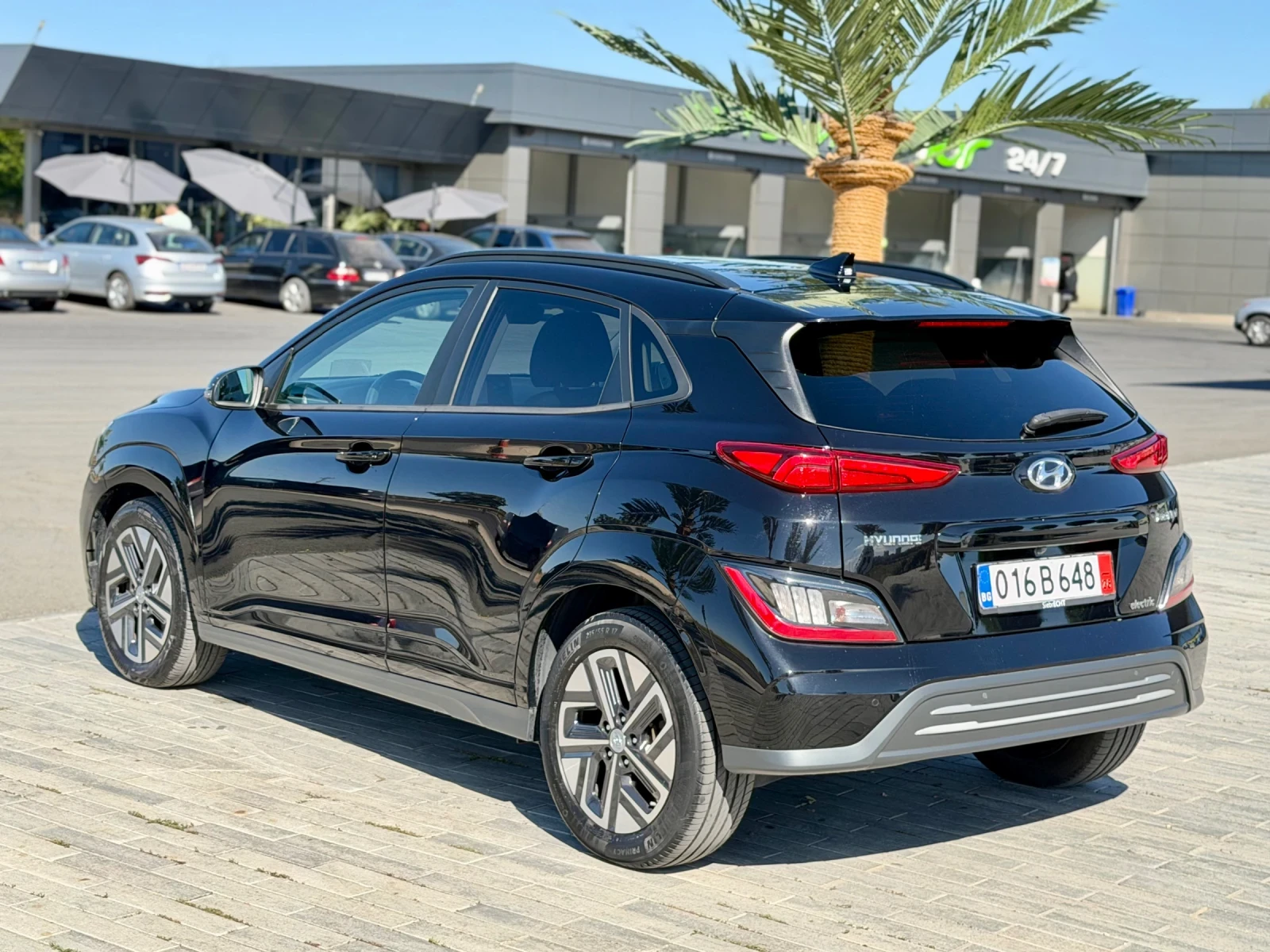 Hyundai Kona 67 kWh Facelift, снимка 9 - Автомобили и джипове - 55999663