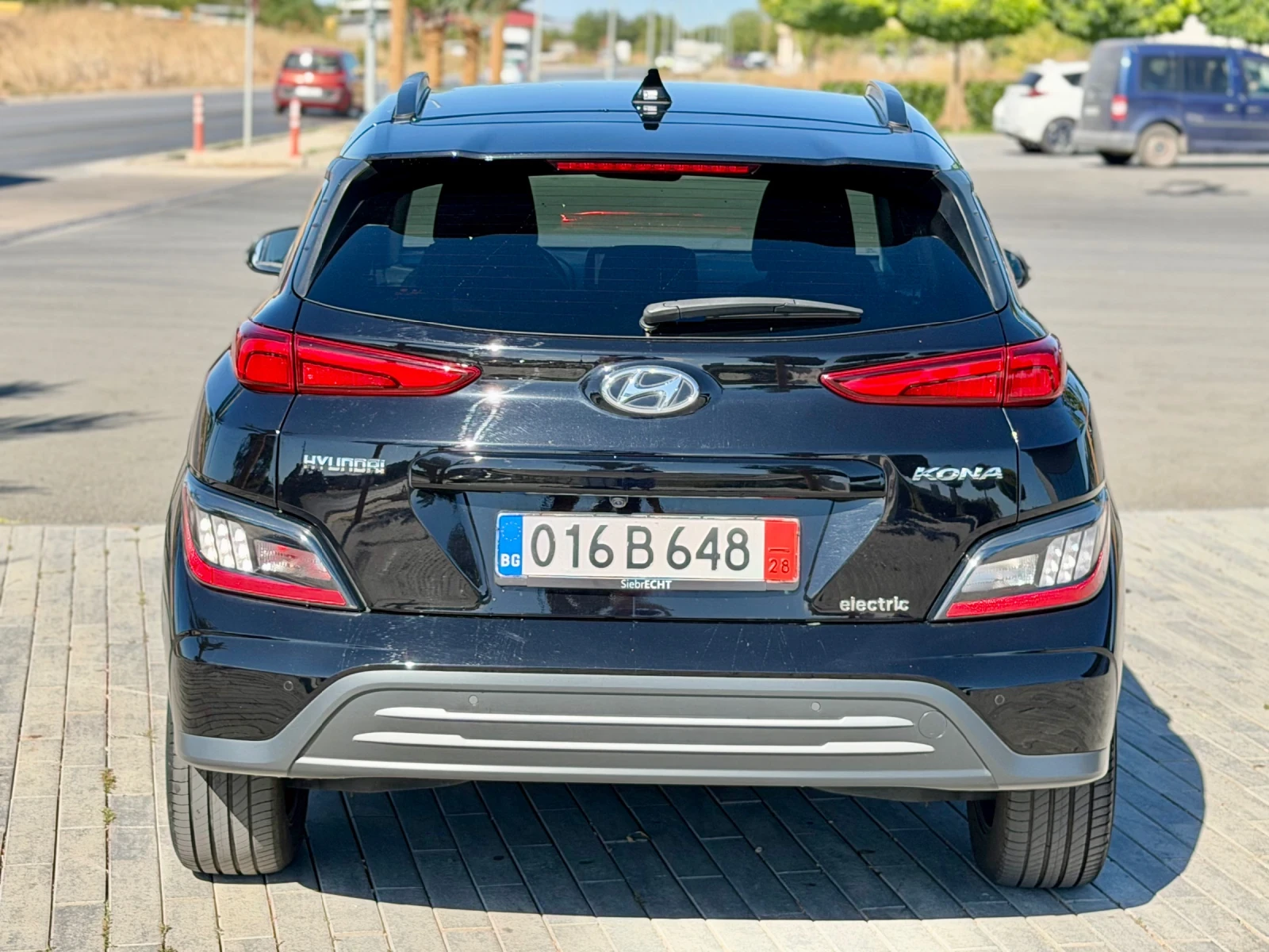 Hyundai Kona 67 kWh Facelift, снимка 8 - Автомобили и джипове - 55999663