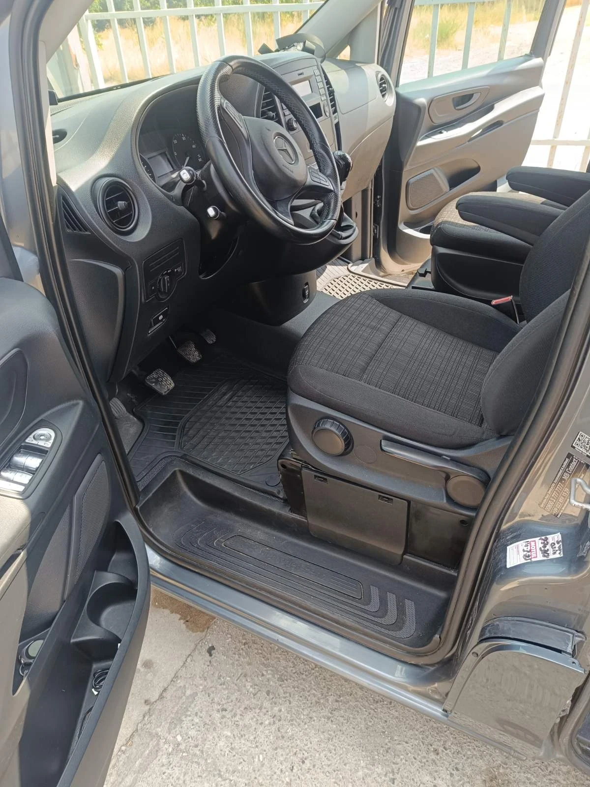 Mercedes-Benz Vito, снимка 13 - Бусове и автобуси - 55722891