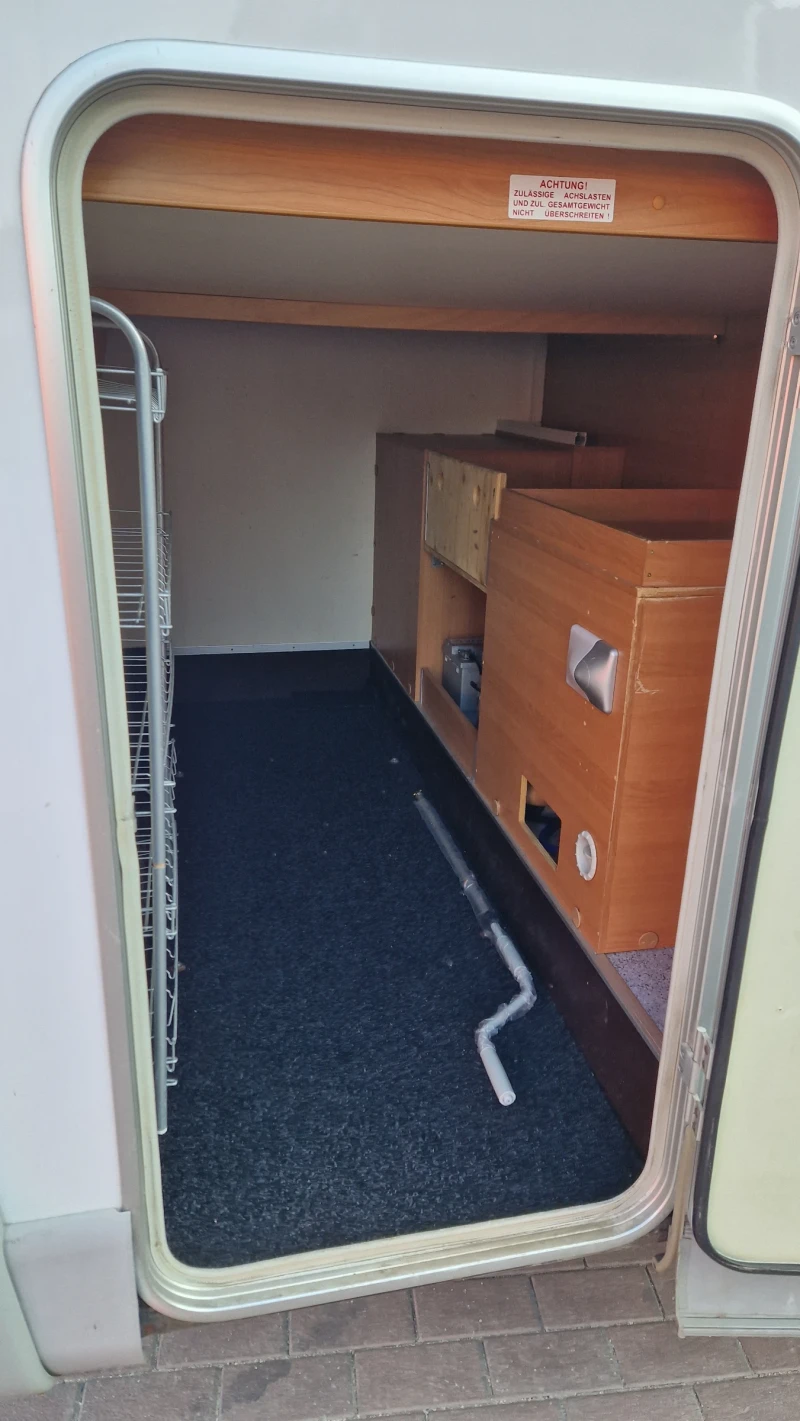 Кемпер Knaus SKY TI, снимка 3 - Каравани и кемпери - 51674688