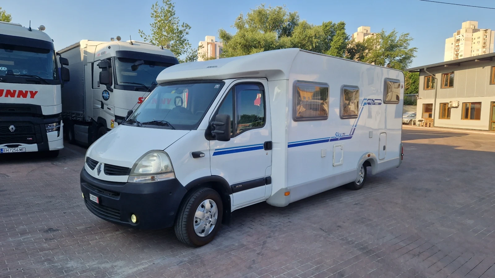 Кемпер Knaus SKY TI, снимка 1