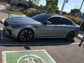 BMW M5 Competition  Sedan / Carfax / Автокредит , снимка 2