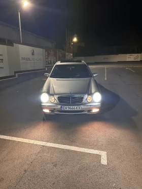 Mercedes-Benz E 320, снимка 4