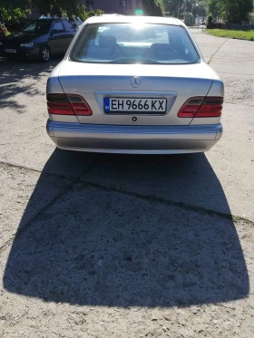 Mercedes-Benz E 320, снимка 8