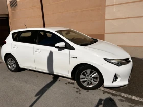 Toyota Auris, снимка 10