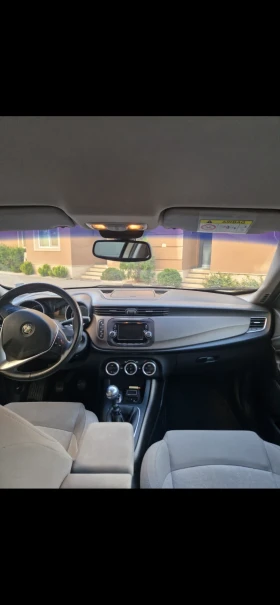 Alfa Romeo Giulietta 1.4T ������ � ��� | Mobile.bg � ����� ������ 5