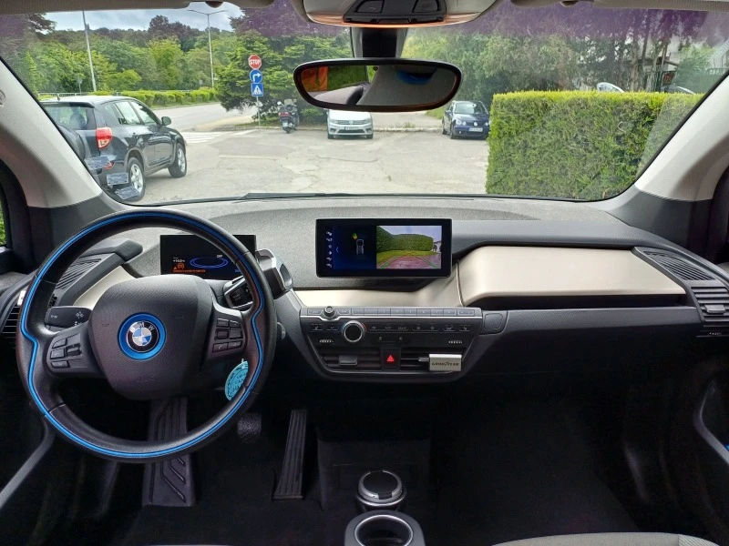 BMW i3 Kamera/Led/170hp, снимка 8 - Автомобили и джипове - 47414980