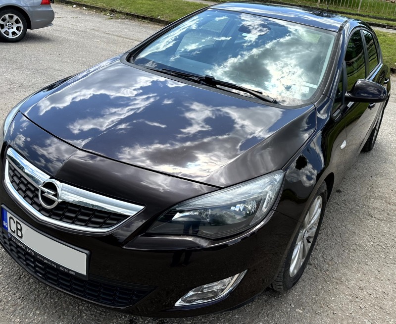 Opel Astra, снимка 1 - Автомобили и джипове - 46226957