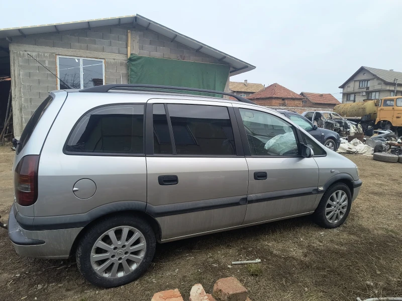 Opel Zafira 1.6 газ/ бензин , снимка 1 - Автомобили и джипове - 48695487