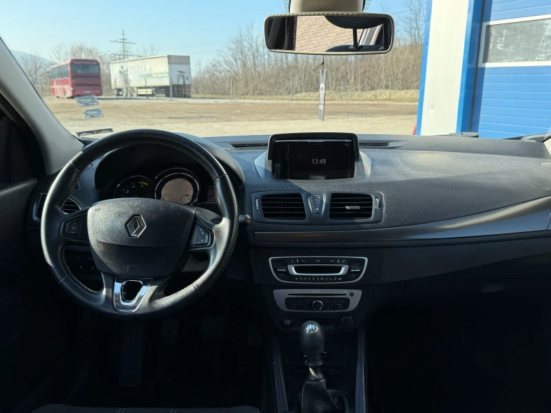 Renault Megane, снимка 10 - Автомобили и джипове - 48731054