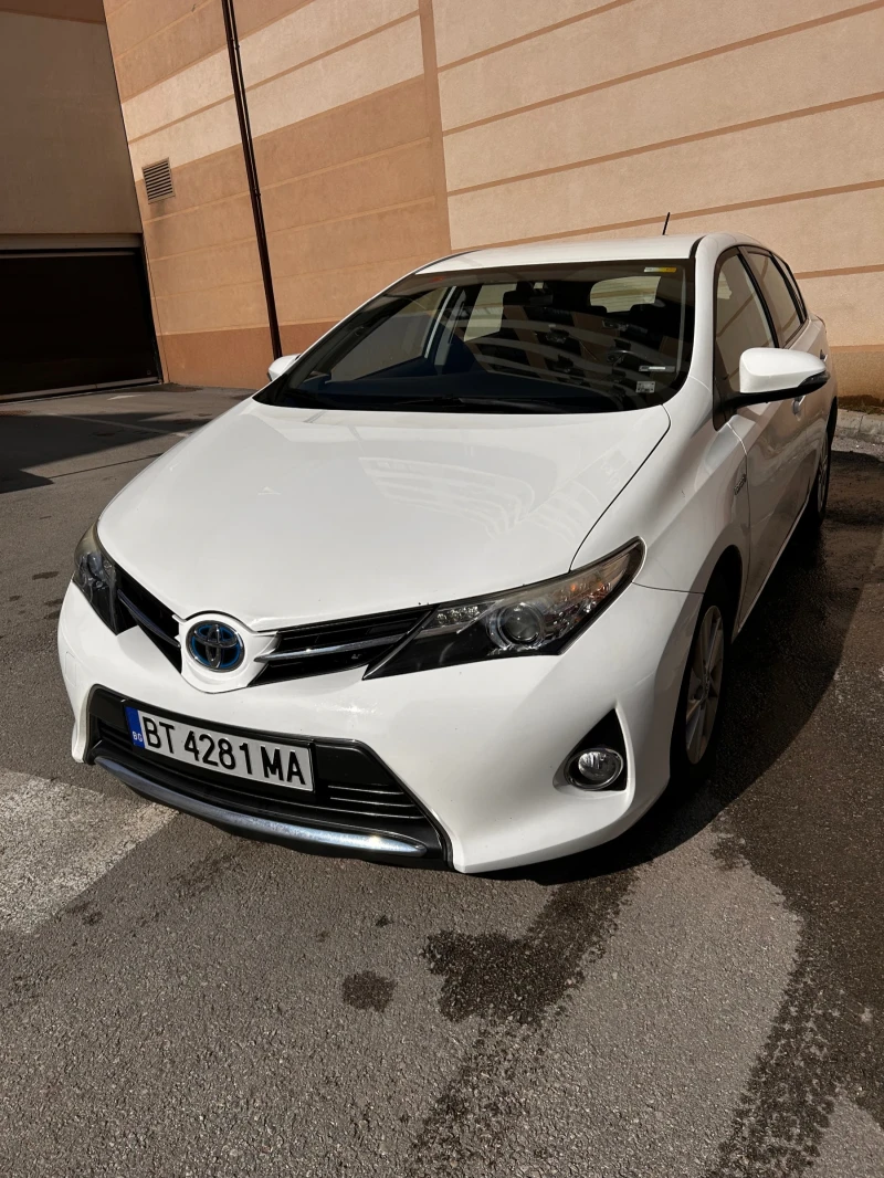 Toyota Auris, снимка 2 - Автомобили и джипове - 49221273