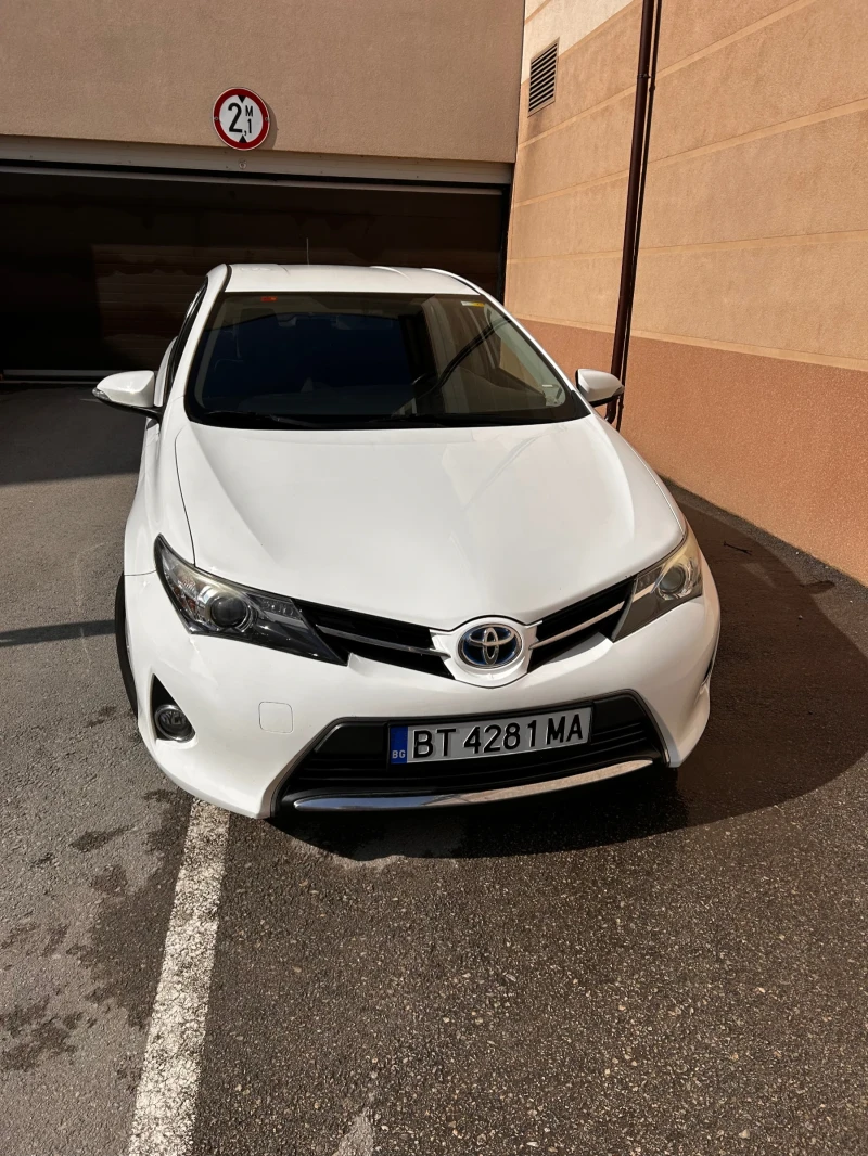 Toyota Auris, снимка 11 - Автомобили и джипове - 49221273