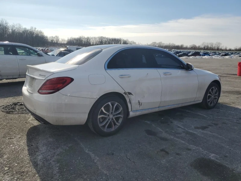 Mercedes-Benz C 300, снимка 4 - Автомобили и джипове - 49418529