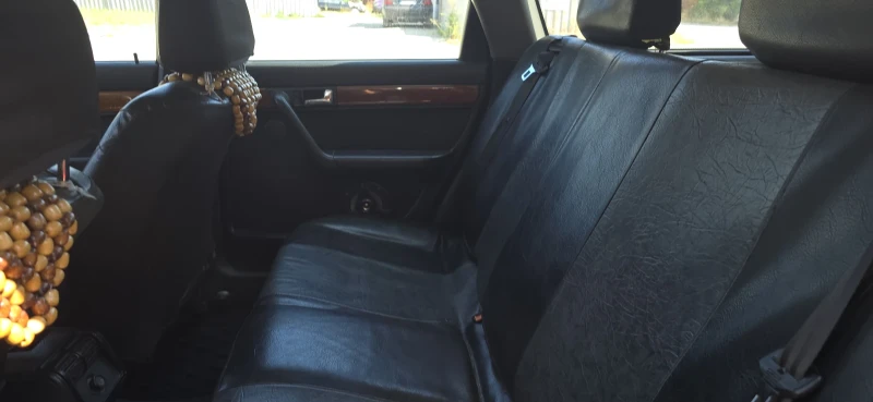 Audi 100 Газова , снимка 8 - Автомобили и джипове - 51859475