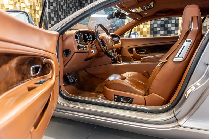 Bentley Continental gt W12 6.0L Twin-Turbo, снимка 8 - Автомобили и джипове - 51894131