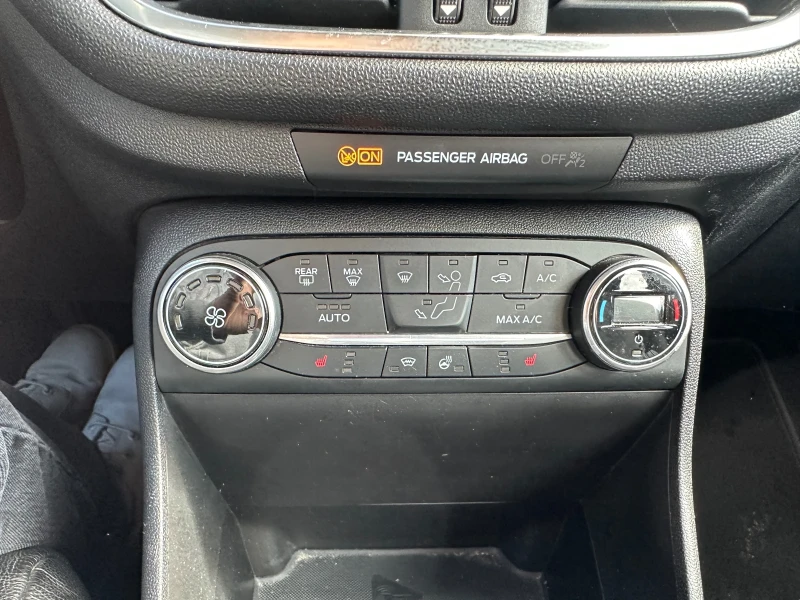 Ford Fiesta 1.5 TDCI, снимка 12 - Автомобили и джипове - 52017424