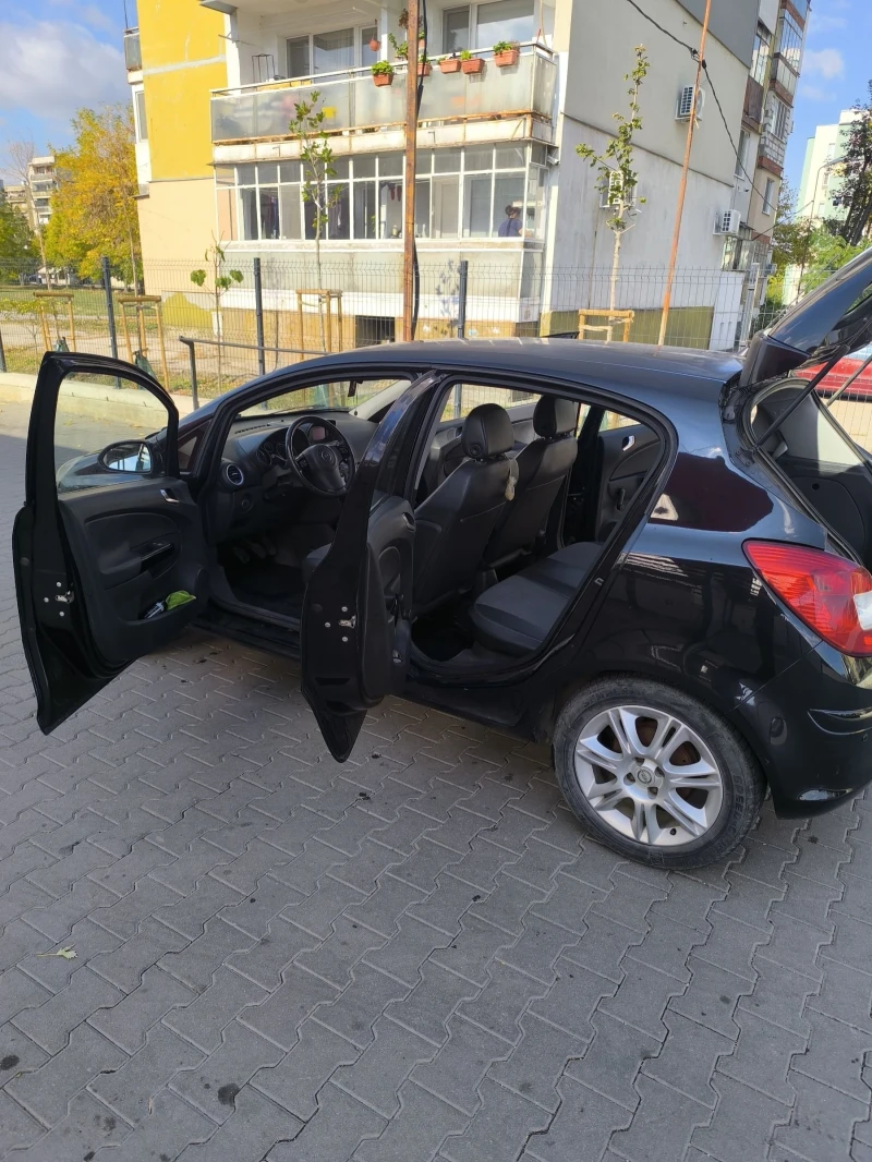 Opel Corsa, снимка 15 - Автомобили и джипове - 52462374