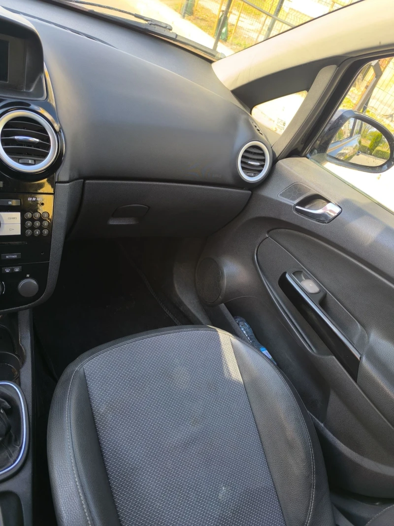 Opel Corsa, снимка 13 - Автомобили и джипове - 52462374