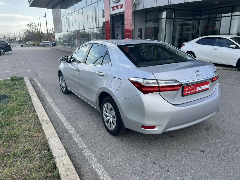 Toyota Corolla 1.6 VVT-i 6MT Luna, снимка 6 - Автомобили и джипове - 52501797