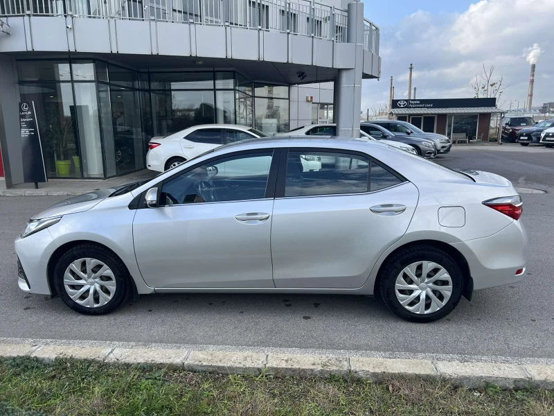 Toyota Corolla 1.6 VVT-i 6MT Luna, снимка 7 - Автомобили и джипове - 52501797