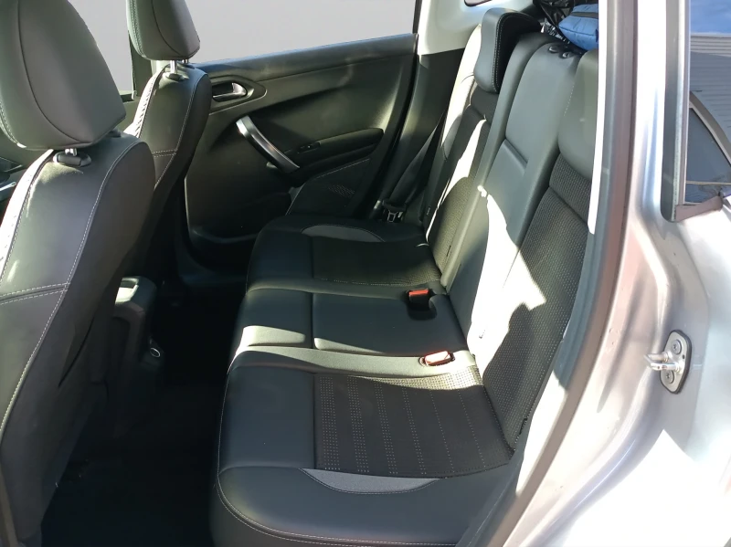 Peugeot 2008 NEW ALLURE 1.2 e-THP 110 EAT6 STT EURO6, снимка 11 - Автомобили и джипове - 52622297