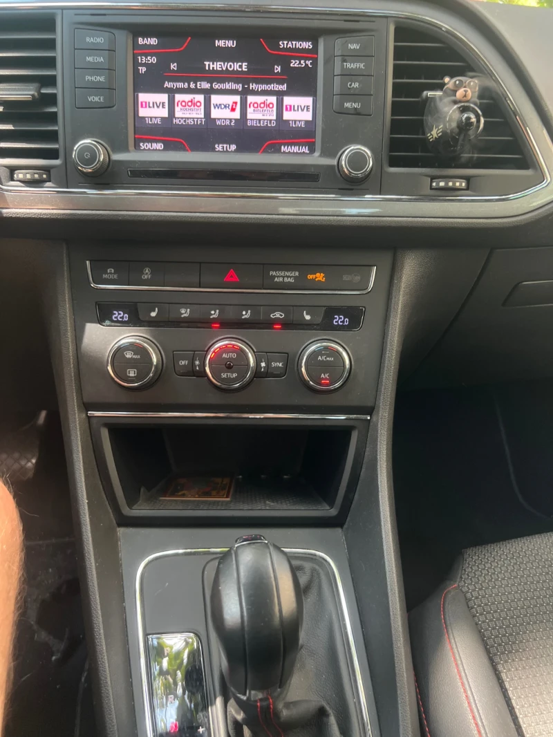 Seat Leon 2.0 TDI, снимка 8 - Автомобили и джипове - 52643246