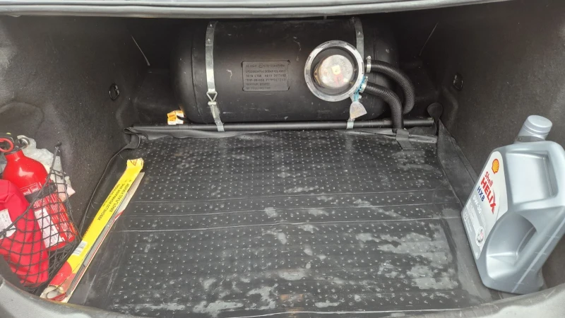 Opel Insignia Limuzine 1.8 gaz, снимка 14 - Автомобили и джипове - 53021204