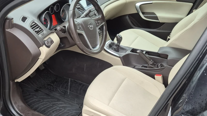 Opel Insignia Limuzine 1.8 gaz, снимка 6 - Автомобили и джипове - 53021204