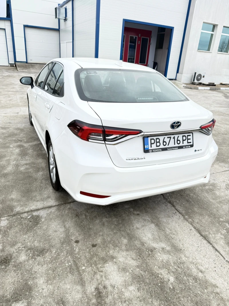 Toyota Corolla SD Hybrid 1.8 Executive, снимка 2 - Автомобили и джипове - 53519708