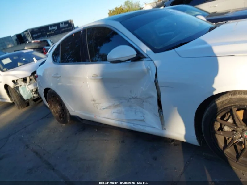 Alfa Romeo Giulia 2l Ti Rwd, снимка 13 - Автомобили и джипове - 53583192