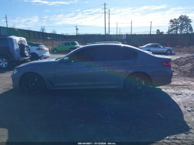 BMW 540 XDRIVE/MPACK/LCI/AMBIENT/HEADUP/HARMAN, снимка 9 - Автомобили и джипове - 53572615