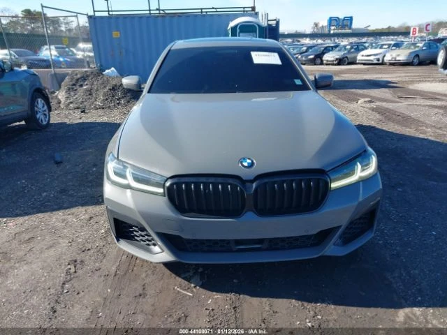 BMW 540 XDRIVE/MPACK/LCI/AMBIENT/HEADUP/HARMAN, снимка 2 - Автомобили и джипове - 53572615